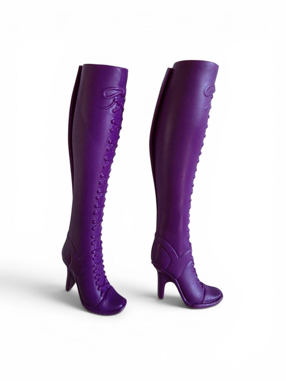 Pre-owned Barbie And The 3 Musketeers Doll Viveca Purple Tall High Heel Boots